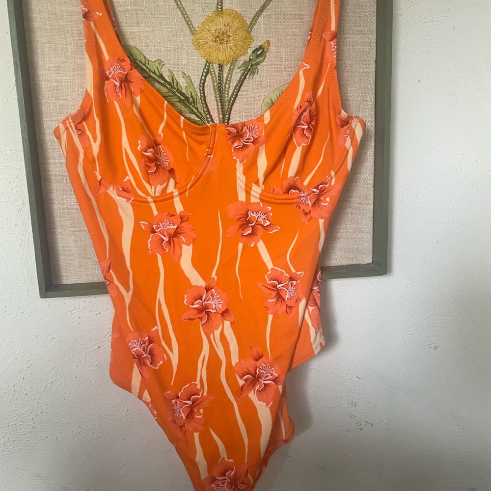 Vintage tiger lilly Orange Floral One-Piece Swimsuit size large